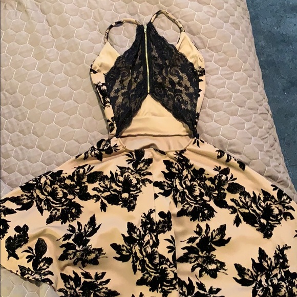 Teen dress size xs. Gold tone with black flowers. - Picture 2 of 3